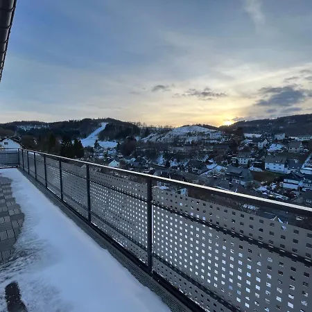 Panoramablick Schwalefeld 아파트 빌링겐